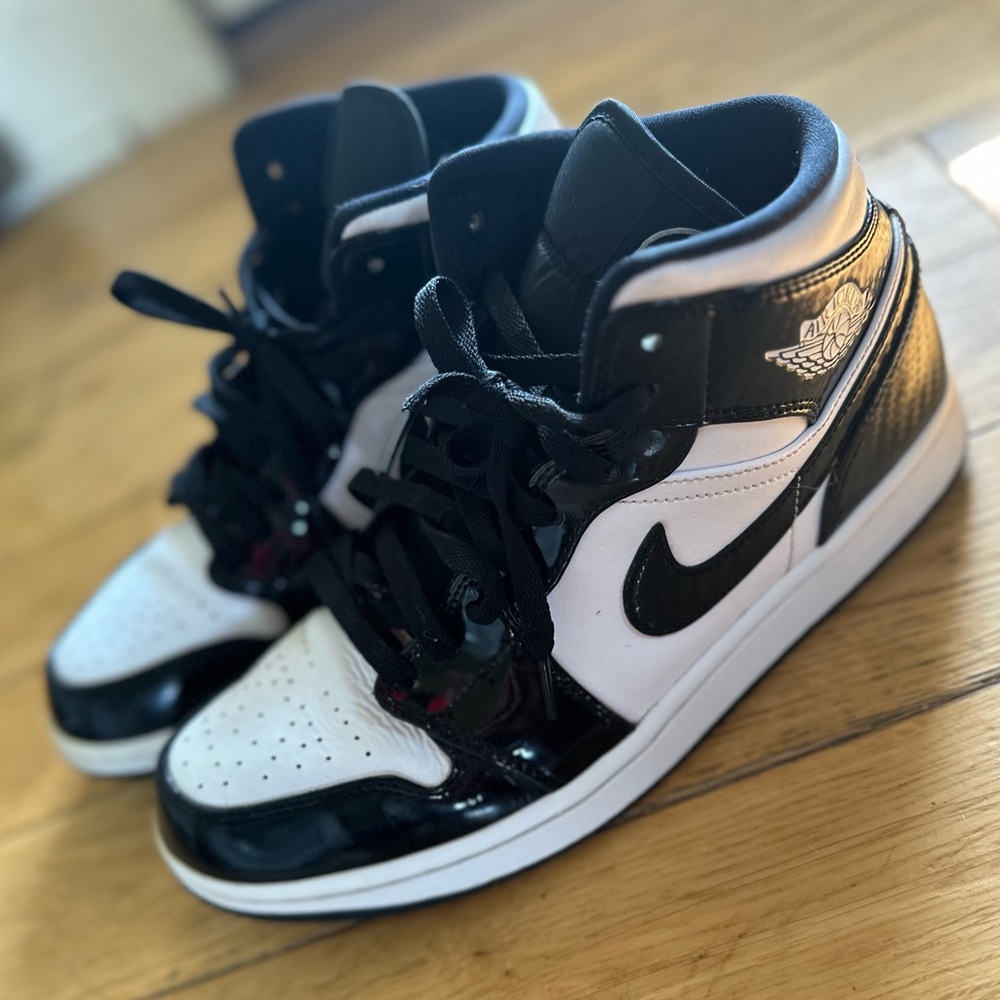 Size 10 Men’s Jordan 1 Mid Carbon Fiber All-Stars